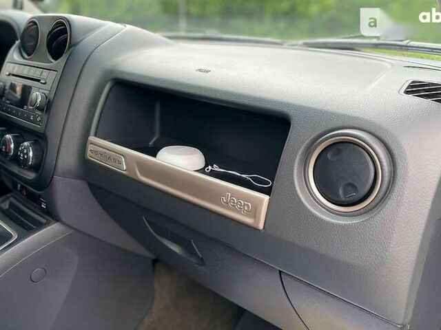 Джип Compass, об'ємом двигуна 2.4 л та пробігом 86 тис. км за 12700 $, фото 13 на Automoto.ua