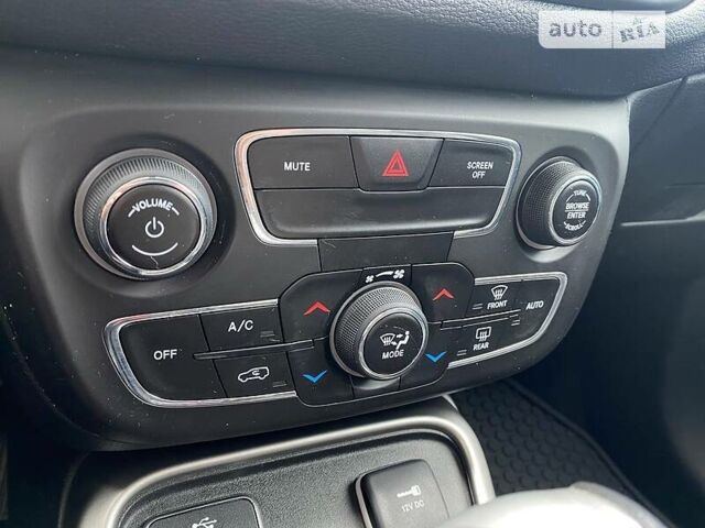 Джип Компас, объемом двигателя 2.4 л и пробегом 72 тыс. км за 16000 $, фото 12 на Automoto.ua