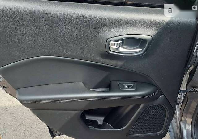Джип Compass, об'ємом двигуна 2.4 л та пробігом 106 тис. км за 16500 $, фото 27 на Automoto.ua
