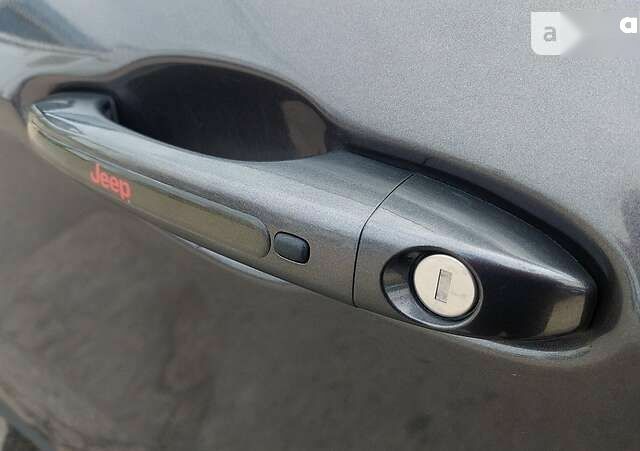 Джип Compass, об'ємом двигуна 2.4 л та пробігом 106 тис. км за 16500 $, фото 7 на Automoto.ua