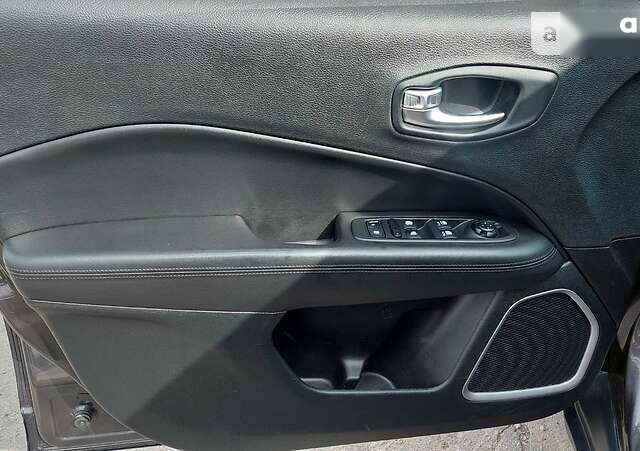 Джип Compass, об'ємом двигуна 2.4 л та пробігом 106 тис. км за 16500 $, фото 12 на Automoto.ua