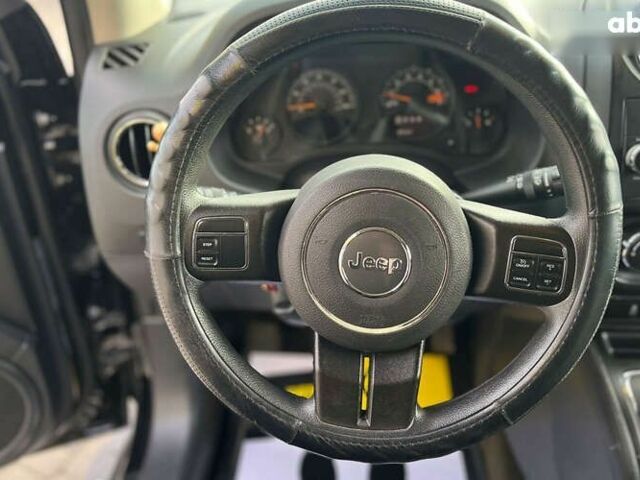 Джип Компас, объемом двигателя 2 л и пробегом 170 тыс. км за 9200 $, фото 10 на Automoto.ua