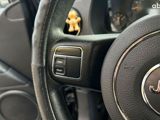 Джип Компас, объемом двигателя 2 л и пробегом 170 тыс. км за 9200 $, фото 11 на Automoto.ua
