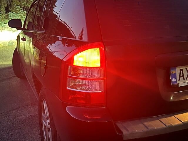 Джип Compass, об'ємом двигуна 2.4 л та пробігом 300 тис. км за 6000 $, фото 6 на Automoto.ua