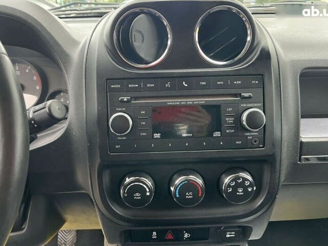 Джип Compass, об'ємом двигуна 2.1 л та пробігом 185 тис. км за 11400 $, фото 13 на Automoto.ua