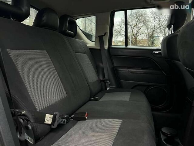 Джип Compass, об'ємом двигуна 2.1 л та пробігом 185 тис. км за 10900 $, фото 8 на Automoto.ua