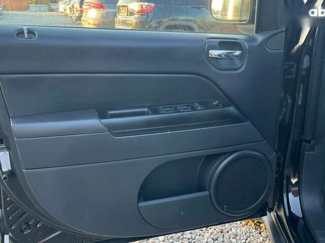 Джип Компас, объемом двигателя 2.1 л и пробегом 185 тыс. км за 10900 $, фото 21 на Automoto.ua