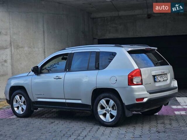 Джип Компас, объемом двигателя 2.36 л и пробегом 240 тыс. км за 7550 $, фото 6 на Automoto.ua