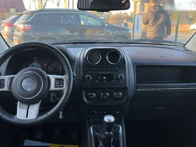 Джип Компас, объемом двигателя 2.1 л и пробегом 185 тыс. км за 10900 $, фото 10 на Automoto.ua