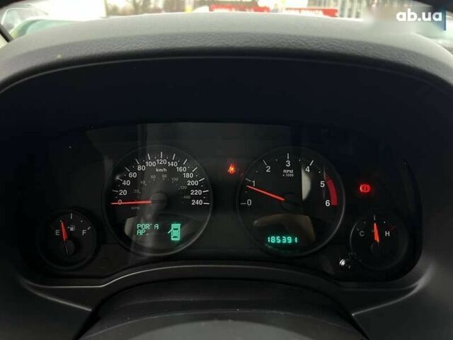Джип Компас, объемом двигателя 2.1 л и пробегом 185 тыс. км за 10900 $, фото 16 на Automoto.ua