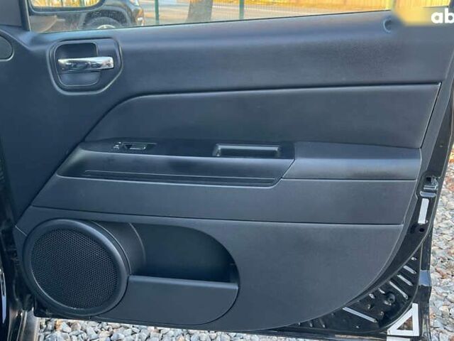 Джип Компас, объемом двигателя 2.1 л и пробегом 185 тыс. км за 10900 $, фото 25 на Automoto.ua