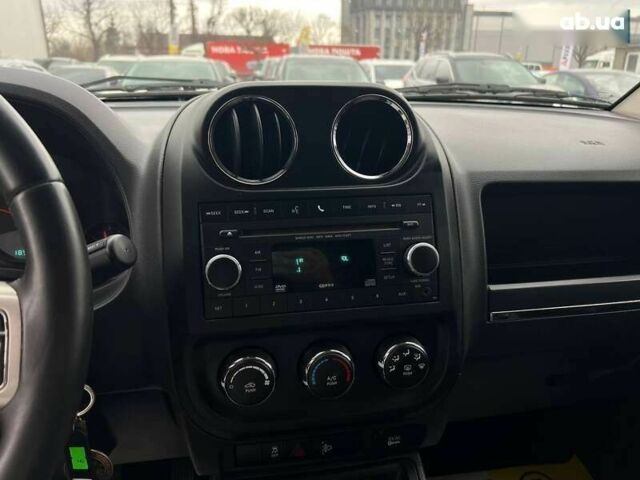 Джип Compass, об'ємом двигуна 2.1 л та пробігом 185 тис. км за 10900 $, фото 14 на Automoto.ua