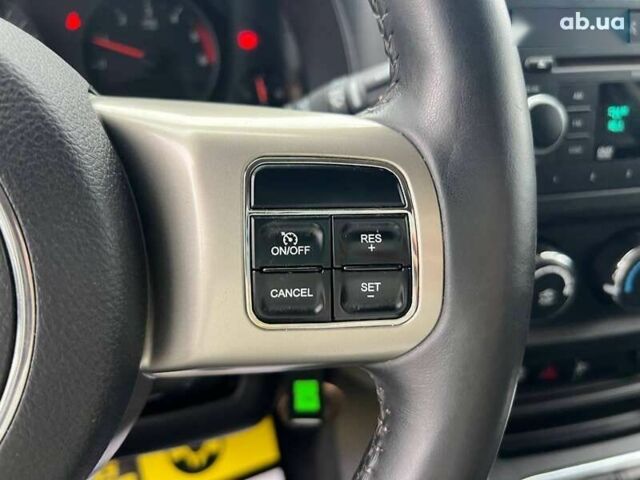 Джип Compass, об'ємом двигуна 2.1 л та пробігом 185 тис. км за 10900 $, фото 18 на Automoto.ua