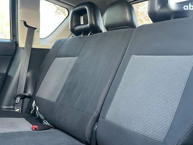 Джип Компас, объемом двигателя 2.1 л и пробегом 185 тыс. км за 10900 $, фото 20 на Automoto.ua