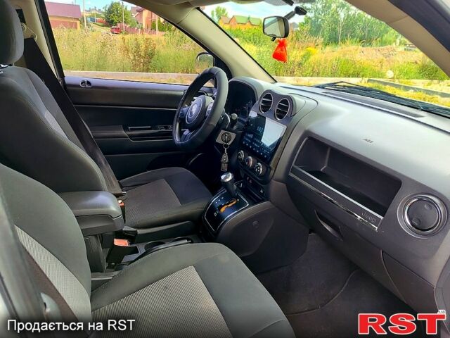 Джип Компас, объемом двигателя 2 л и пробегом 189 тыс. км за 7000 $, фото 6 на Automoto.ua