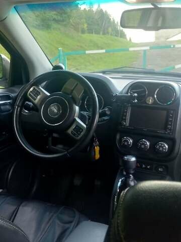 Джип Compass, об'ємом двигуна 2.2 л та пробігом 202 тис. км за 12000 $, фото 8 на Automoto.ua