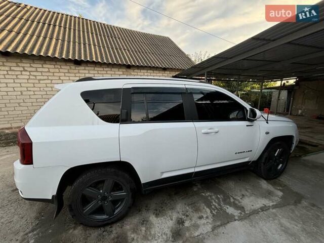 Джип Компас, объемом двигателя 2 л и пробегом 144 тыс. км за 10600 $, фото 5 на Automoto.ua