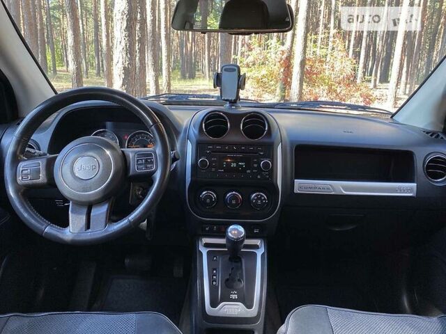 Джип Compass, об'ємом двигуна 2.4 л та пробігом 215 тис. км за 9500 $, фото 1 на Automoto.ua