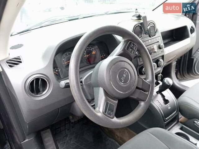 Джип Compass, об'ємом двигуна 2.36 л та пробігом 232 тис. км за 10500 $, фото 8 на Automoto.ua