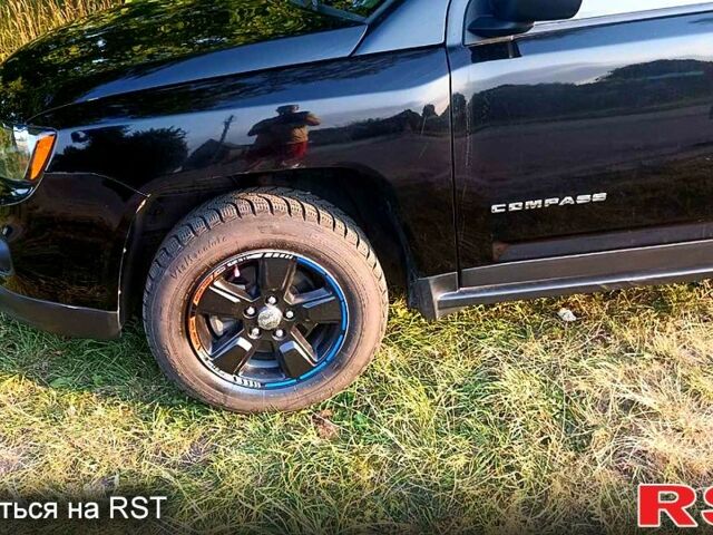 Джип Компас, объемом двигателя 2 л и пробегом 107 тыс. км за 10050 $, фото 2 на Automoto.ua