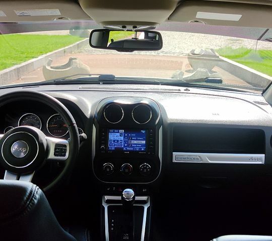 Джип Compass, об'ємом двигуна 2.4 л та пробігом 145 тис. км за 11500 $, фото 6 на Automoto.ua