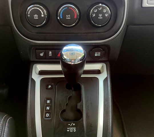 Джип Compass, об'ємом двигуна 2.4 л та пробігом 145 тис. км за 11500 $, фото 10 на Automoto.ua