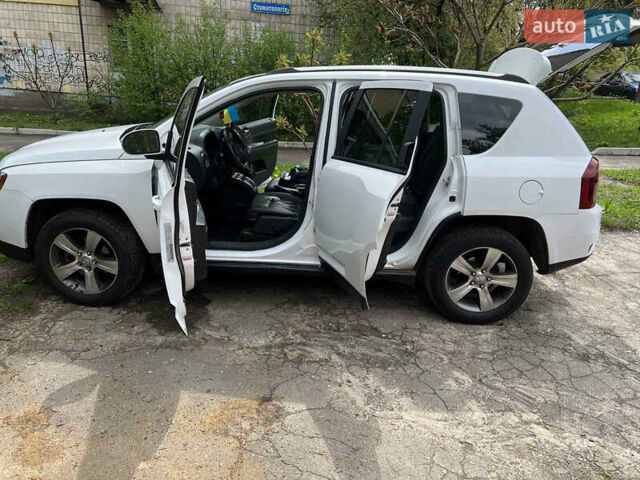 Джип Compass, об'ємом двигуна 0 л та пробігом 110 тис. км за 13800 $, фото 5 на Automoto.ua