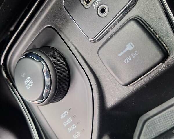 Джип Компас, объемом двигателя 2.36 л и пробегом 179 тыс. км за 13850 $, фото 28 на Automoto.ua