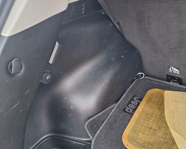 Джип Компас, объемом двигателя 2.36 л и пробегом 179 тыс. км за 13850 $, фото 20 на Automoto.ua