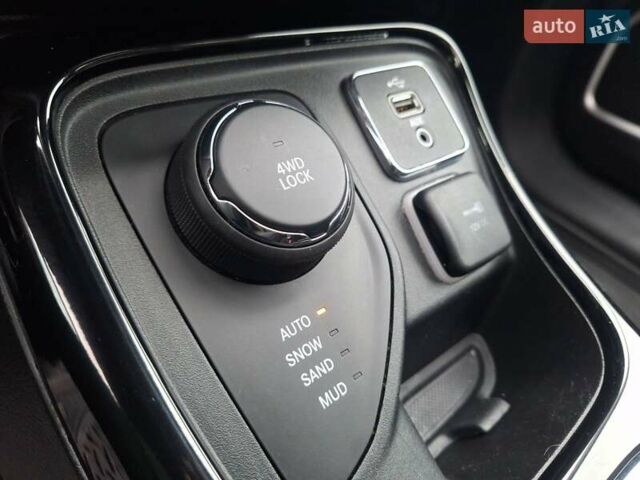 Джип Компас, объемом двигателя 2.36 л и пробегом 179 тыс. км за 13850 $, фото 38 на Automoto.ua