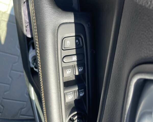 Джип Компас, объемом двигателя 2.4 л и пробегом 71 тыс. км за 19500 $, фото 3 на Automoto.ua
