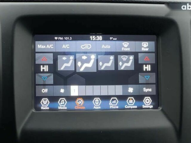 Джип Compass, об'ємом двигуна 2.4 л та пробігом 92 тис. км за 17200 $, фото 15 на Automoto.ua