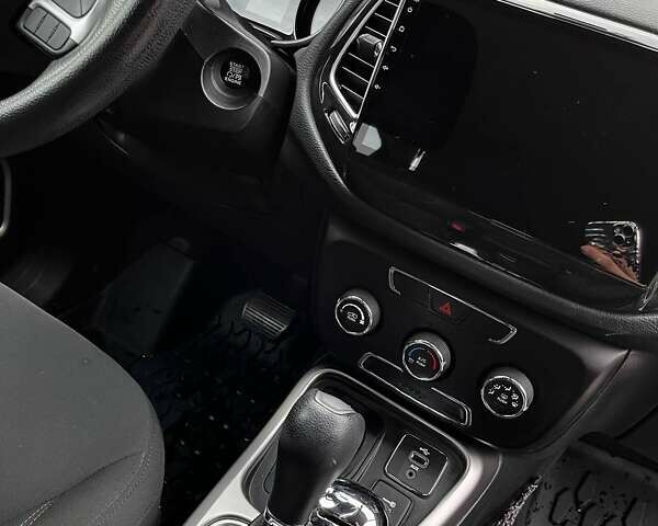 Джип Компас, объемом двигателя 2.36 л и пробегом 102 тыс. км за 17300 $, фото 27 на Automoto.ua