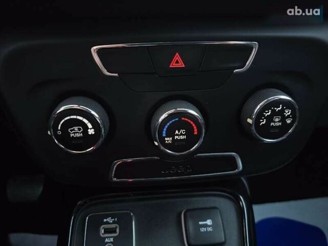 Джип Compass, об'ємом двигуна 2.4 л та пробігом 163 тис. км за 15000 $, фото 23 на Automoto.ua