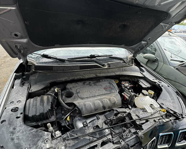 Джип Компас, объемом двигателя 2.4 л и пробегом 141 тыс. км за 9100 $, фото 4 на Automoto.ua