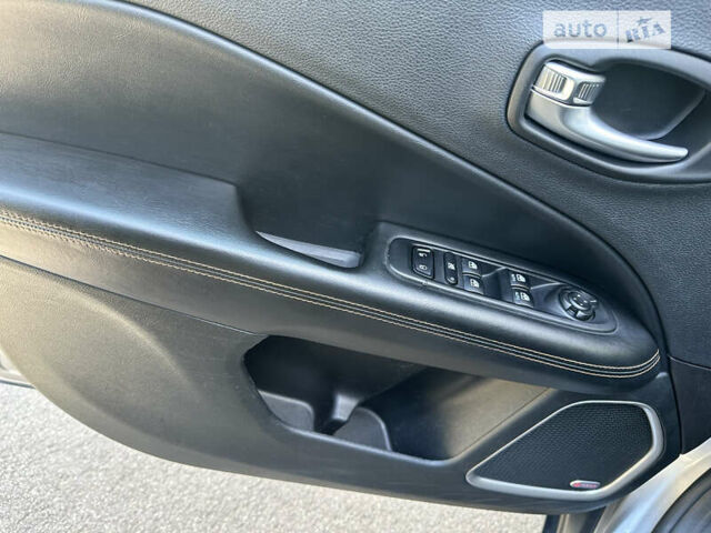 Джип Компас, объемом двигателя 2.36 л и пробегом 163 тыс. км за 17000 $, фото 16 на Automoto.ua