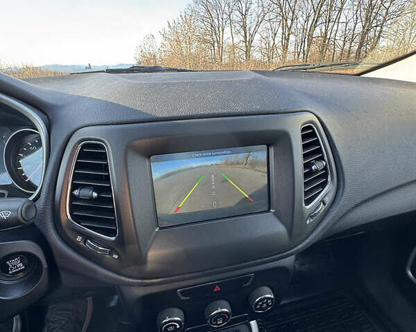 Джип Compass, об'ємом двигуна 2.4 л та пробігом 210 тис. км за 11800 $, фото 8 на Automoto.ua
