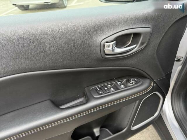 Джип Compass, об'ємом двигуна 2.4 л та пробігом 127 тис. км за 14900 $, фото 10 на Automoto.ua