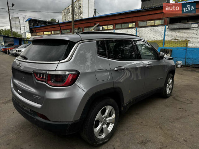 Джип Компас, объемом двигателя 2.4 л и пробегом 141 тыс. км за 9100 $, фото 2 на Automoto.ua