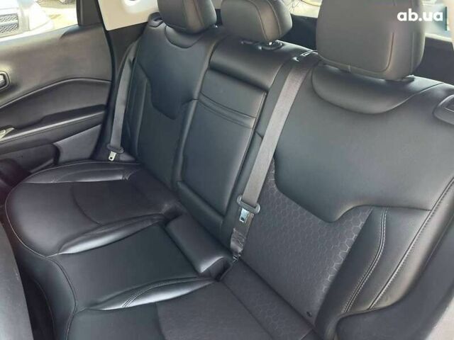 Джип Compass, об'ємом двигуна 2.4 л та пробігом 112 тис. км за 17490 $, фото 22 на Automoto.ua