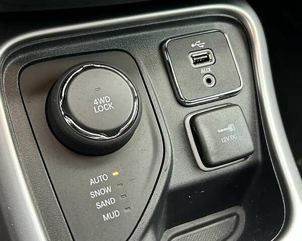 Джип Compass, об'ємом двигуна 2.4 л та пробігом 36 тис. км за 16700 $, фото 30 на Automoto.ua