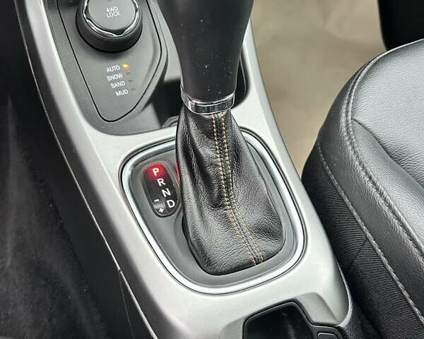 Джип Компас, объемом двигателя 2.4 л и пробегом 61 тыс. км за 16000 $, фото 30 на Automoto.ua