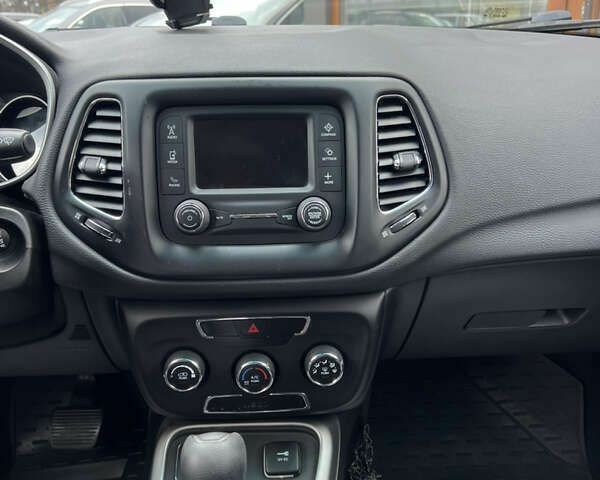 Джип Compass, об'ємом двигуна 2.4 л та пробігом 73 тис. км за 10500 $, фото 12 на Automoto.ua