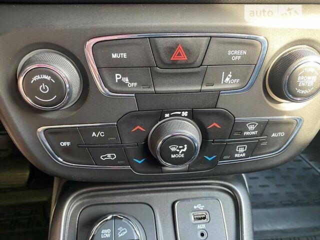 Джип Compass, об'ємом двигуна 2.4 л та пробігом 215 тис. км за 14500 $, фото 7 на Automoto.ua
