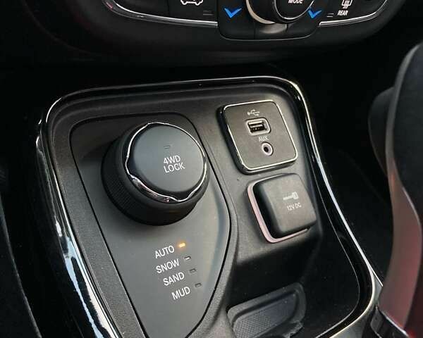 Джип Компас, объемом двигателя 2.4 л и пробегом 46 тыс. км за 15999 $, фото 12 на Automoto.ua