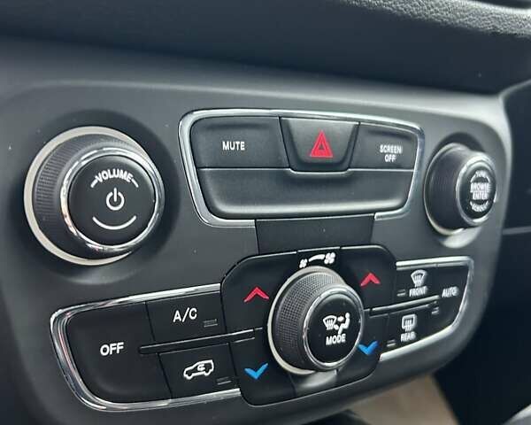 Джип Компас, объемом двигателя 2.4 л и пробегом 61 тыс. км за 16000 $, фото 20 на Automoto.ua