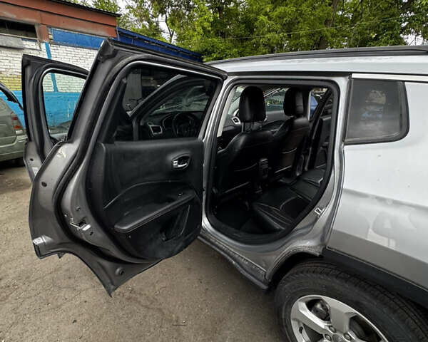 Джип Компас, объемом двигателя 2.4 л и пробегом 141 тыс. км за 9100 $, фото 9 на Automoto.ua