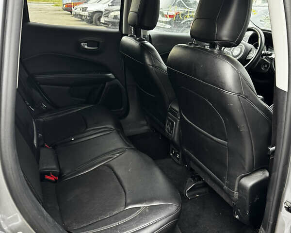 Джип Компас, объемом двигателя 2.4 л и пробегом 141 тыс. км за 9100 $, фото 6 на Automoto.ua