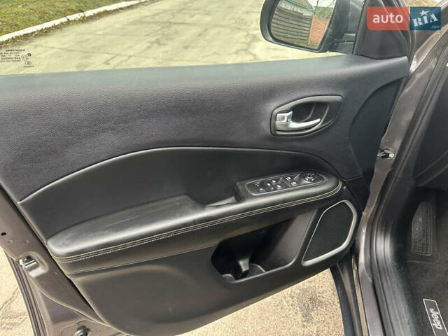 Джип Compass, об'ємом двигуна 2.4 л та пробігом 143 тис. км за 13200 $, фото 17 на Automoto.ua