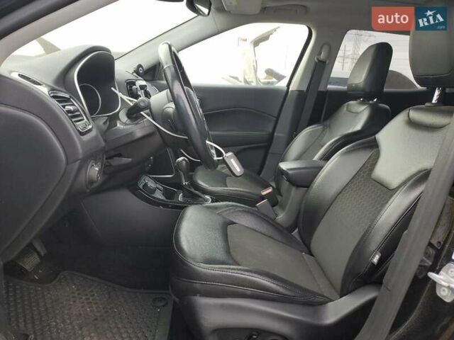 Джип Компас, объемом двигателя 2.36 л и пробегом 68 тыс. км за 2900 $, фото 6 на Automoto.ua